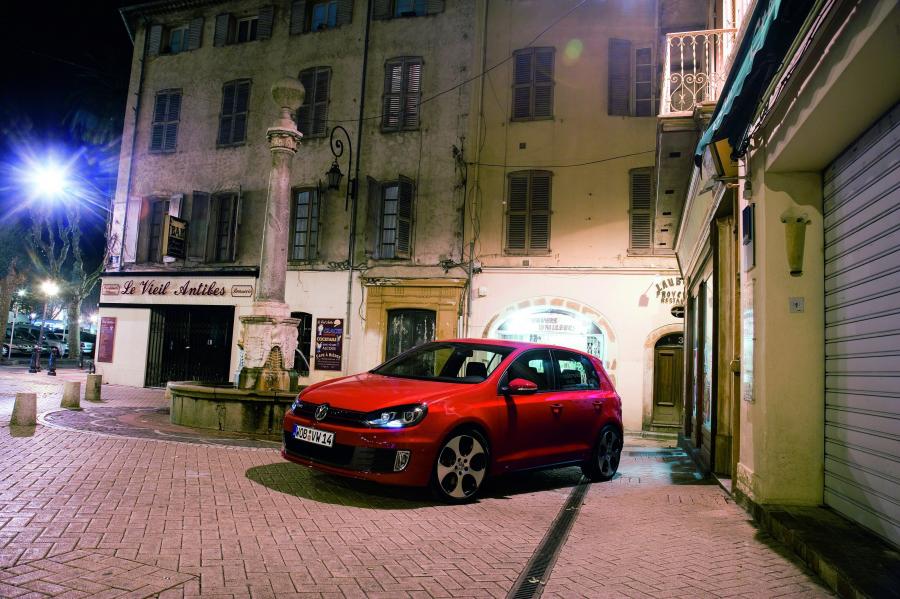  Volkswagen Golf GTi 2008 года  (фото 58 из 83)
